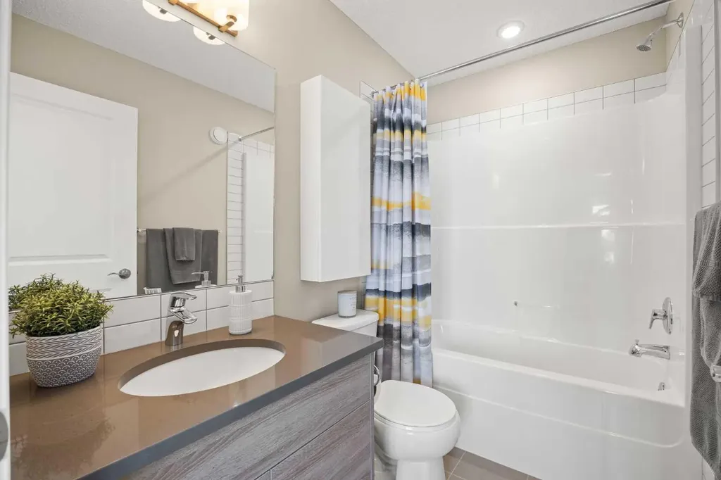 496 Nolan Hill Boulevard NW Calgary AB T3R 0Y1