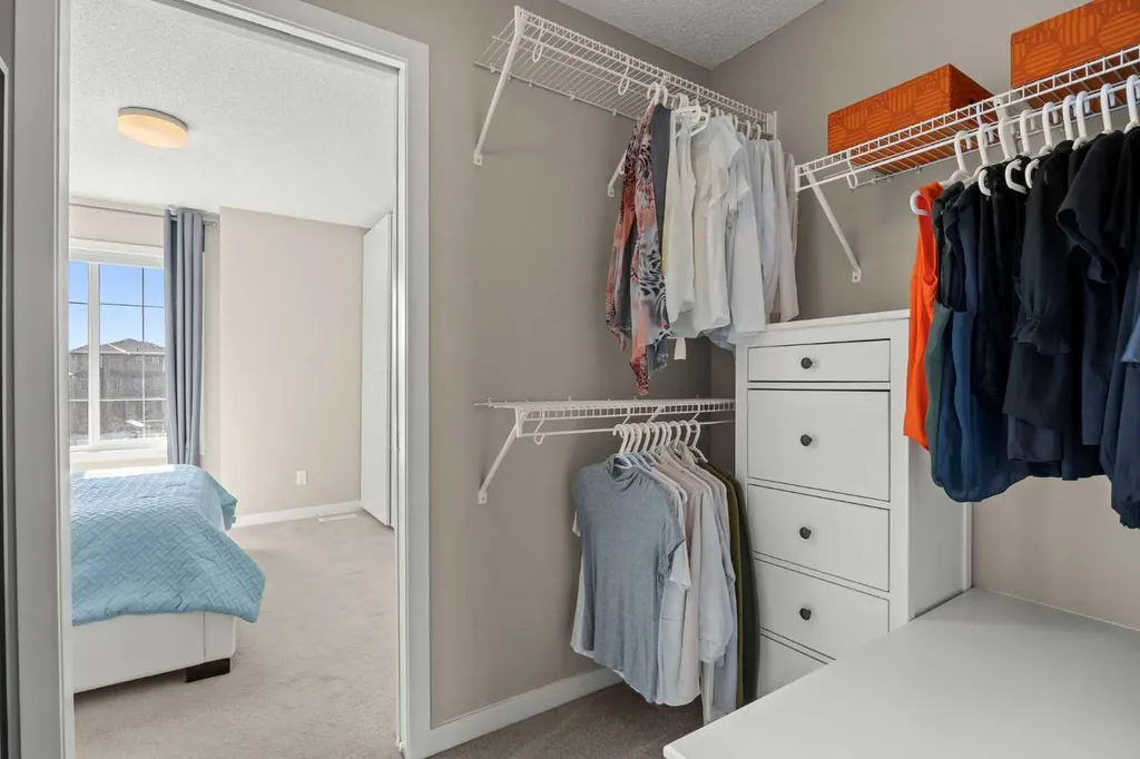 496 Nolan Hill Boulevard NW Calgary AB T3R 0Y1