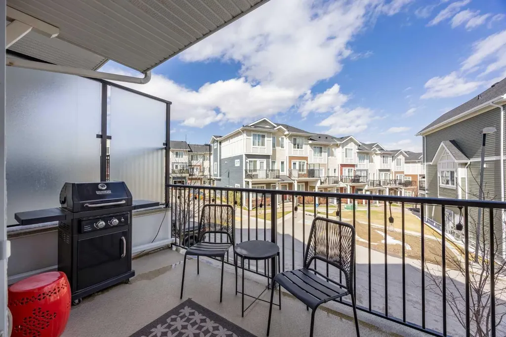 496 Nolan Hill Boulevard NW Calgary AB T3R 0Y1