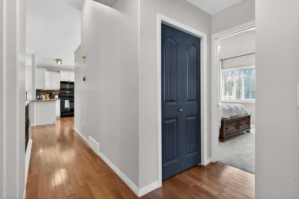 412 Highland Close Strathmore AB T2A3M9