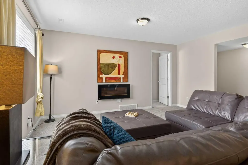 412 Highland Close Strathmore AB T2A3M9