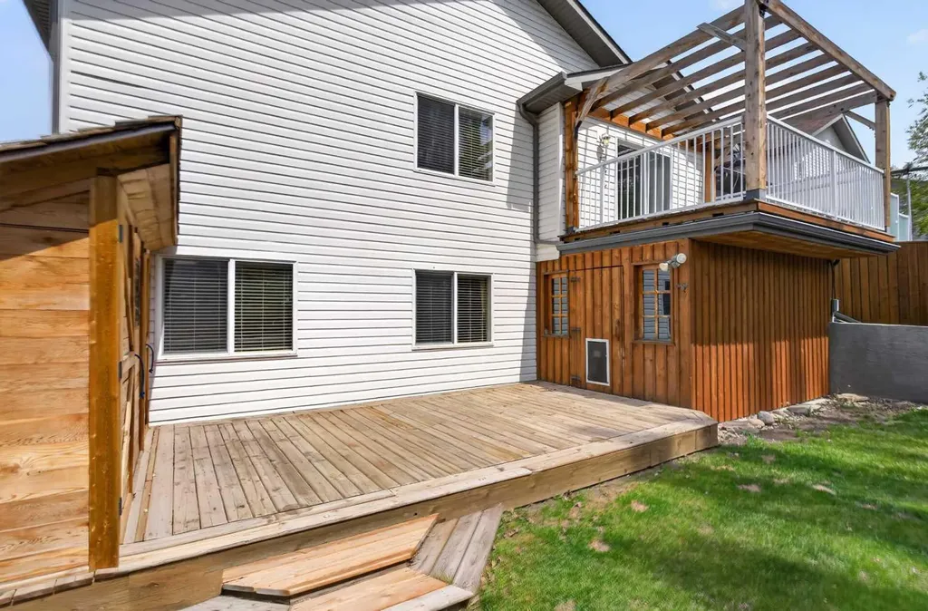 412 Highland Close Strathmore AB T2A3M9