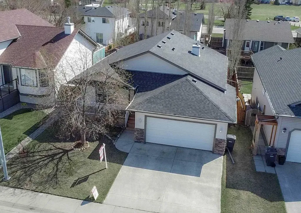 412 Highland Close Strathmore AB T2A3M9