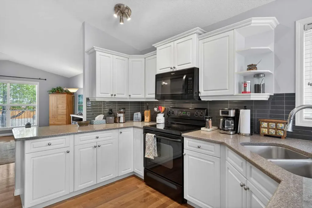 412 Highland Close Strathmore AB T2A3M9
