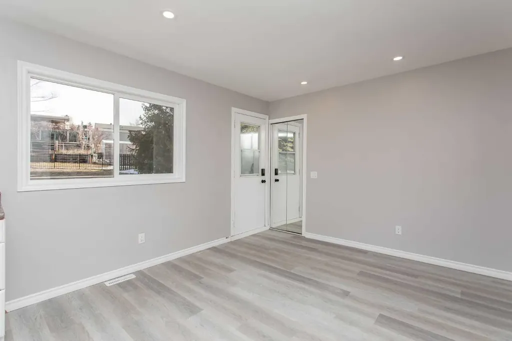 103 Westview Drive Sylvan Lake AB T4S 1H7