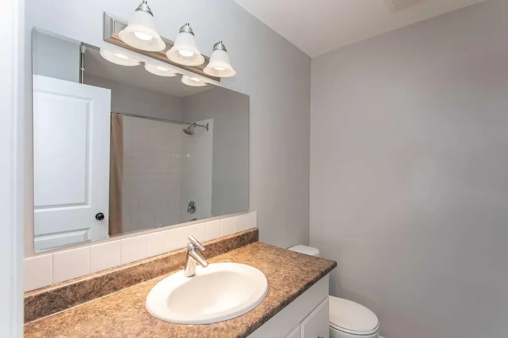 103 Westview Drive Sylvan Lake AB T4S 1H7