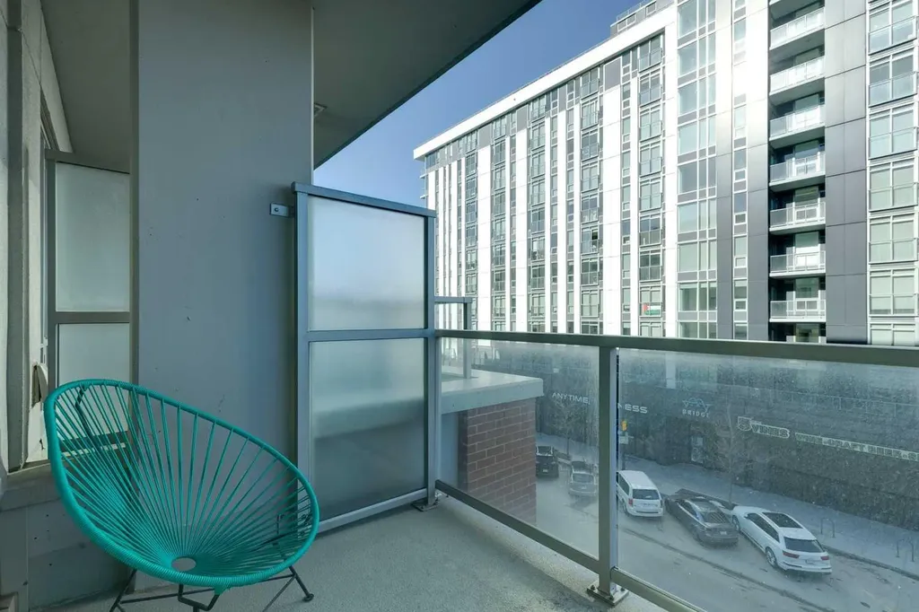 46 9 Street NE Calgary AB T2E 7Y1