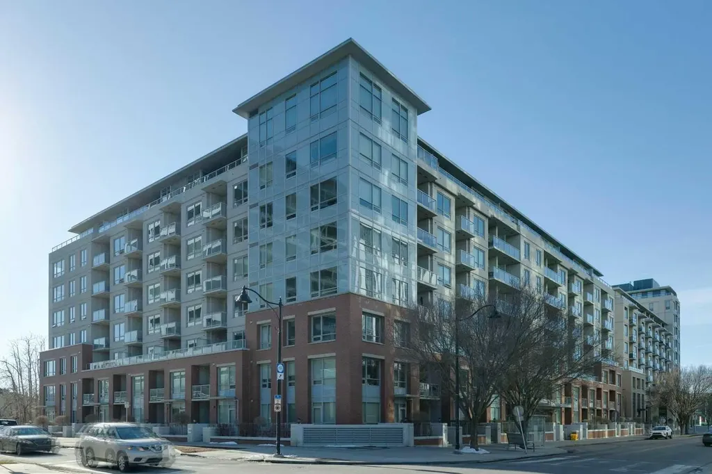 46 9 Street NE Calgary AB T2E 7Y1