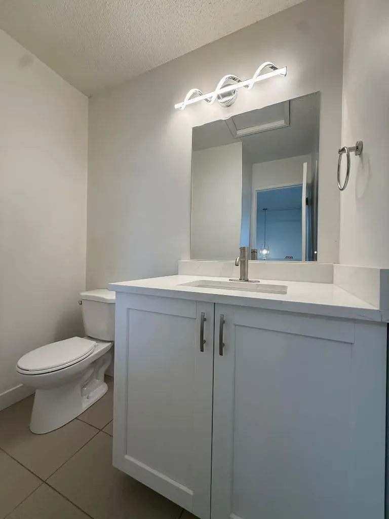 1207 44 Street SE Calgary AB T2A5E6