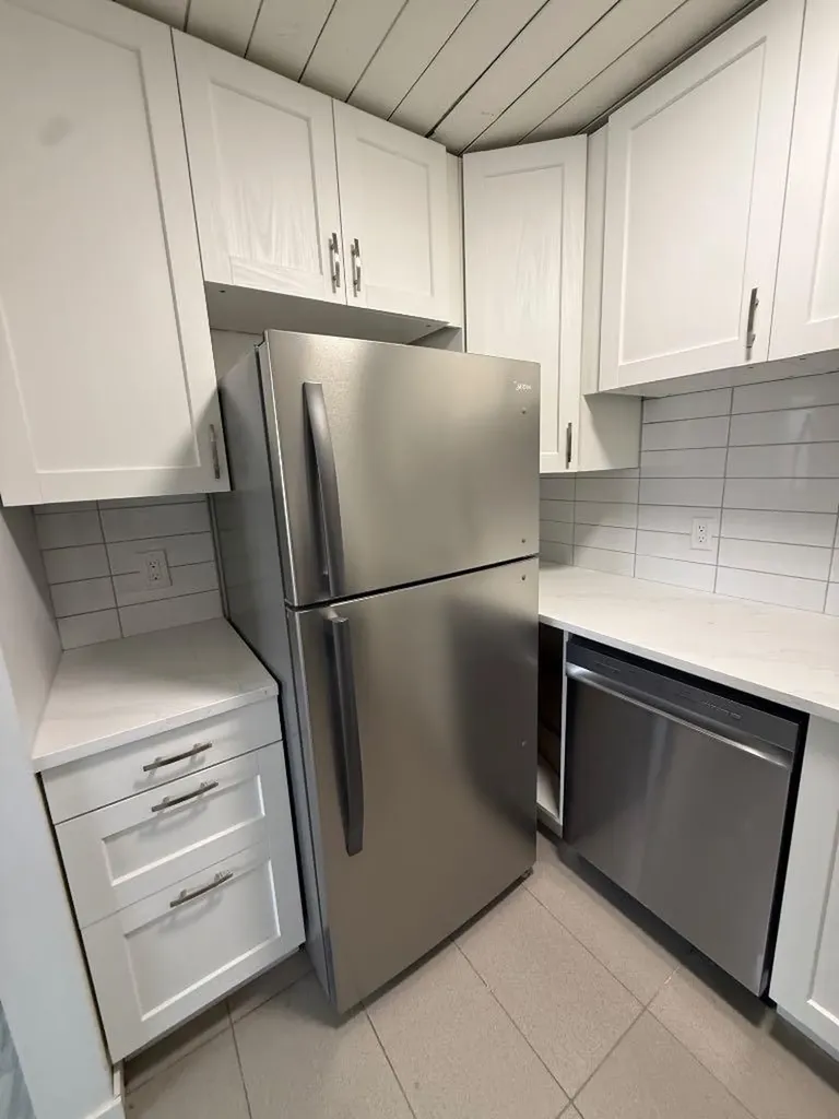 1207 44 Street SE Calgary AB T2A5E6