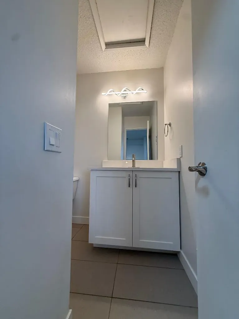 1207 44 Street SE Calgary AB T2A5E6