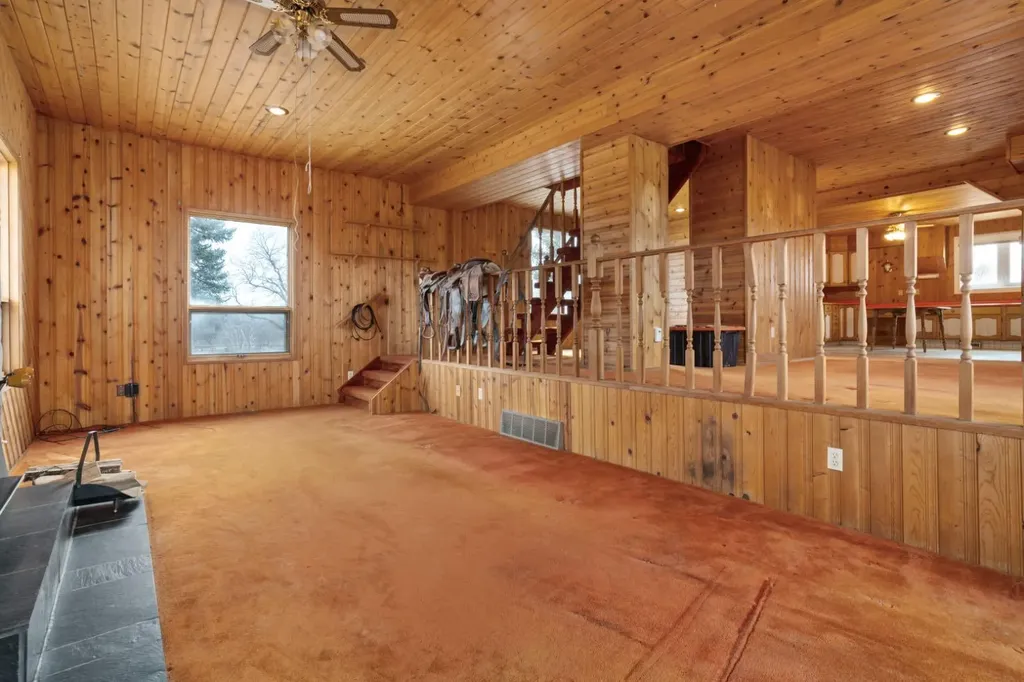 43040 Highway 855 Rural Flagstaff County AB T0B 2M1