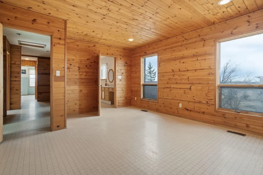 43040 Highway 855 Rural Flagstaff County AB T0B 2M1