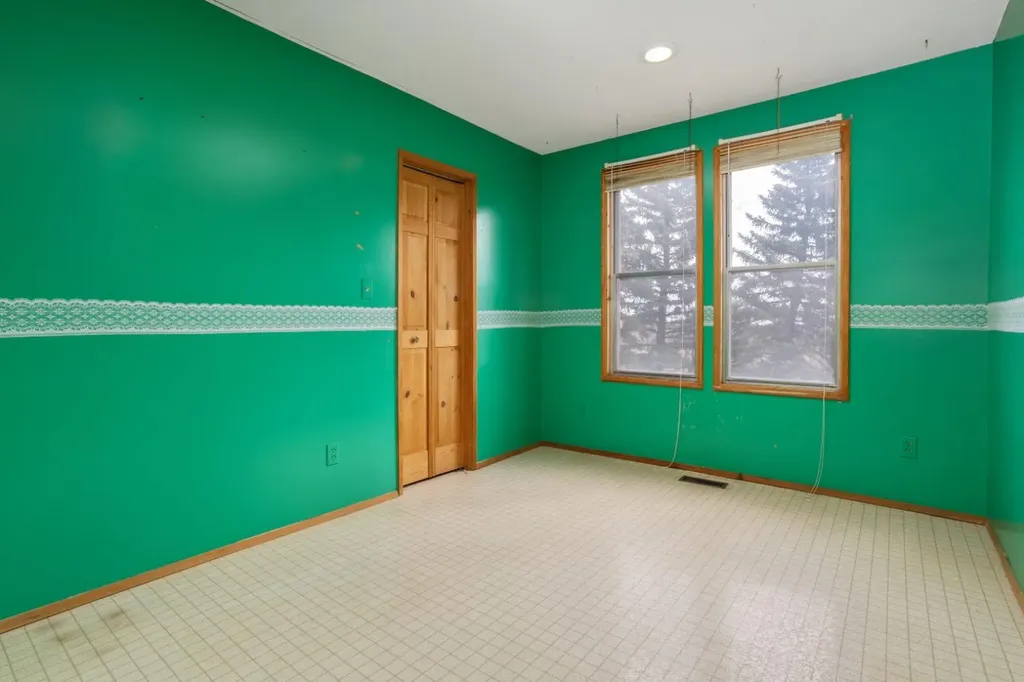 43040 Highway 855 Rural Flagstaff County AB T0B 2M1