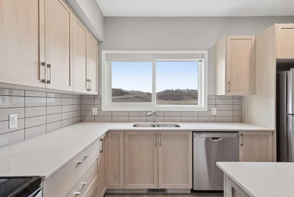 831 Wolf Willow Boulevard SE Calgary AB T2X 5R6