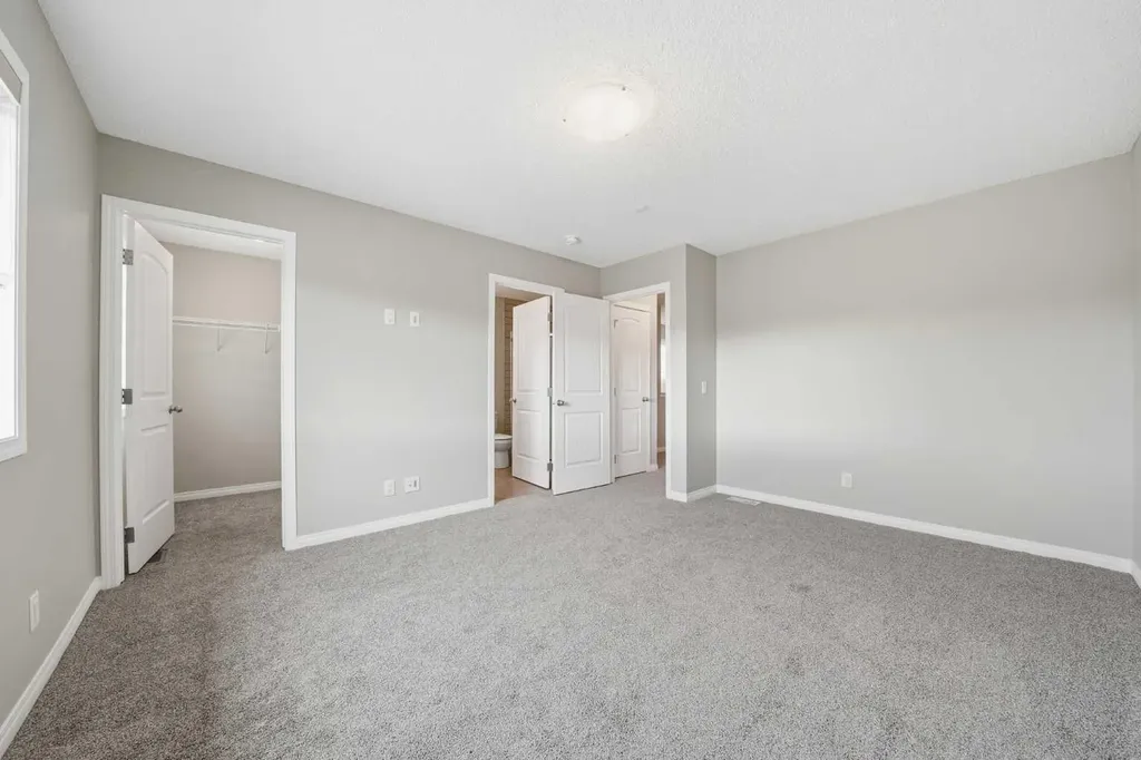 831 Wolf Willow Boulevard SE Calgary AB T2X 5R6
