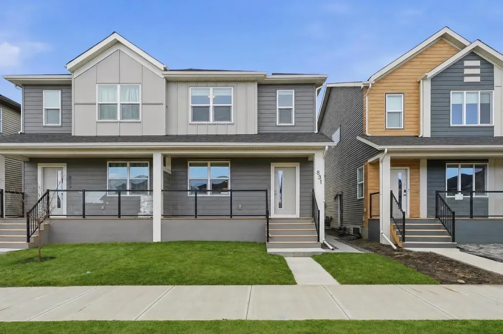 831 Wolf Willow Boulevard SE Calgary AB T2X 5R6