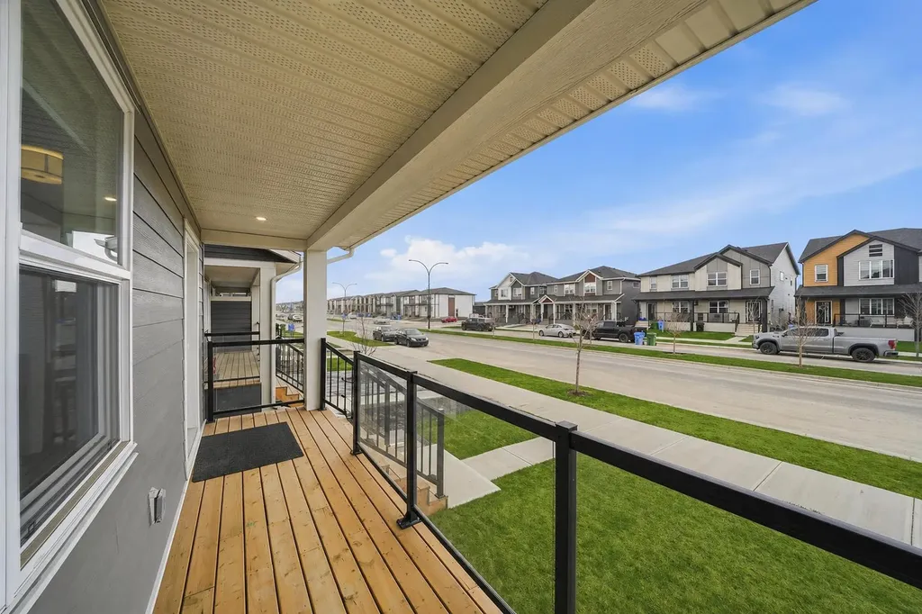831 Wolf Willow Boulevard SE Calgary AB T2X 5R6