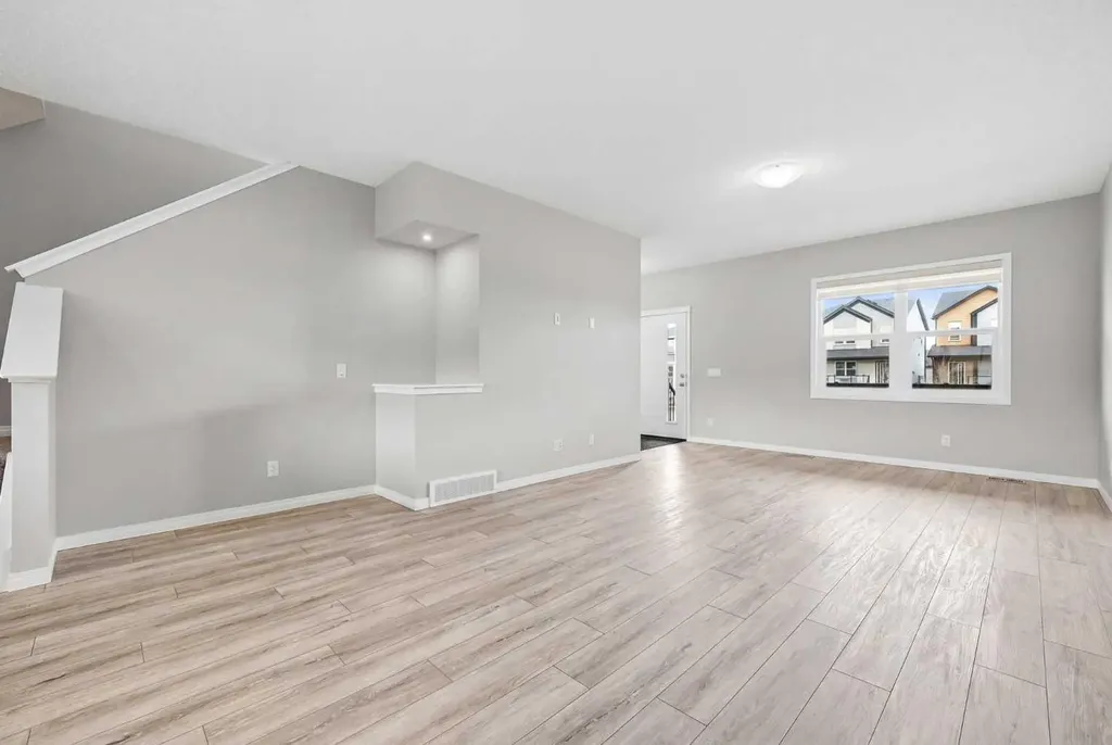 831 Wolf Willow Boulevard SE Calgary AB T2X 5R6