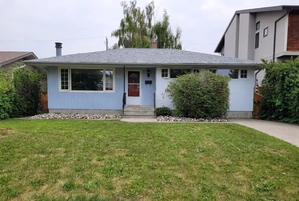 3719 43 Street SW Calgary AB T3E 3P7