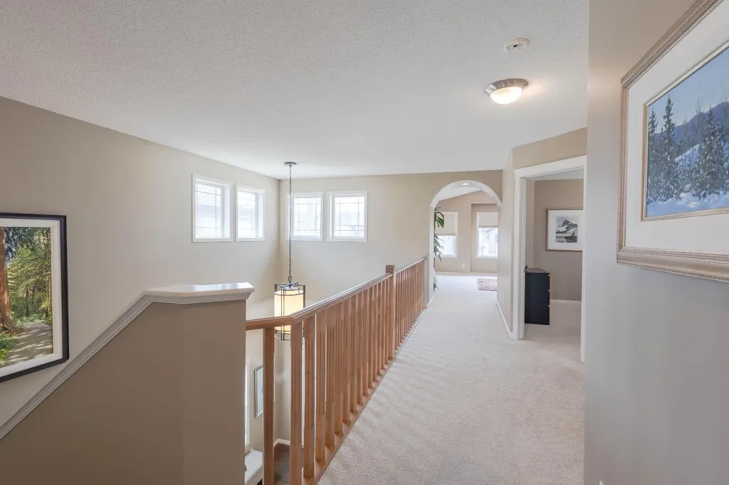 74 Valley Crest Rise NW Calgary AB T3B5Y9