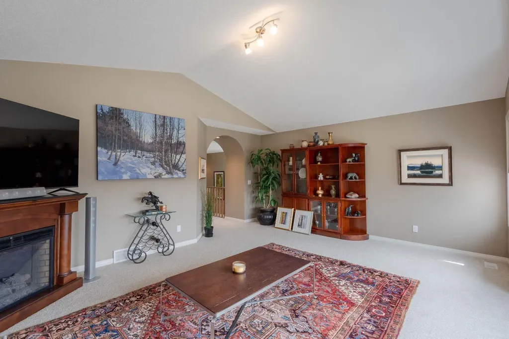 74 Valley Crest Rise NW Calgary AB T3B5Y9