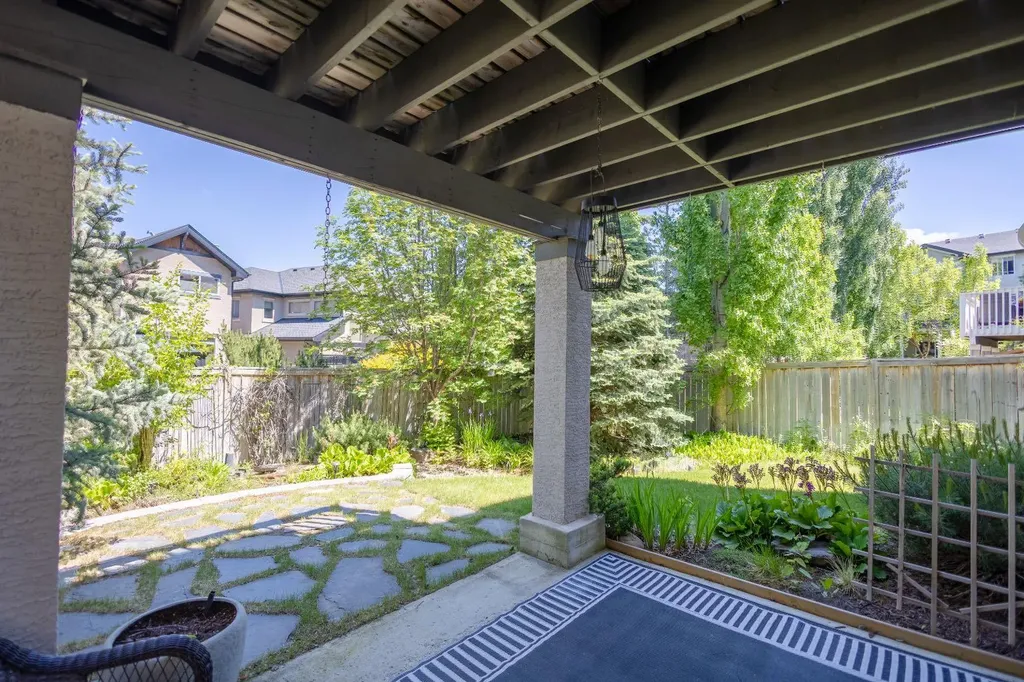 74 Valley Crest Rise NW Calgary AB T3B5Y9