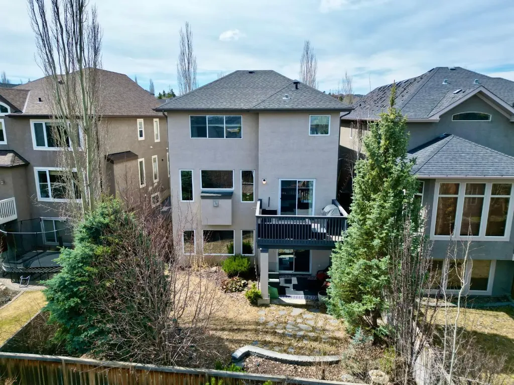 74 Valley Crest Rise NW Calgary AB T3B5Y9