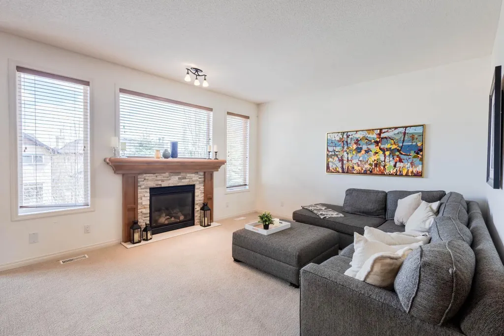 74 Valley Crest Rise NW Calgary AB T3B5Y9