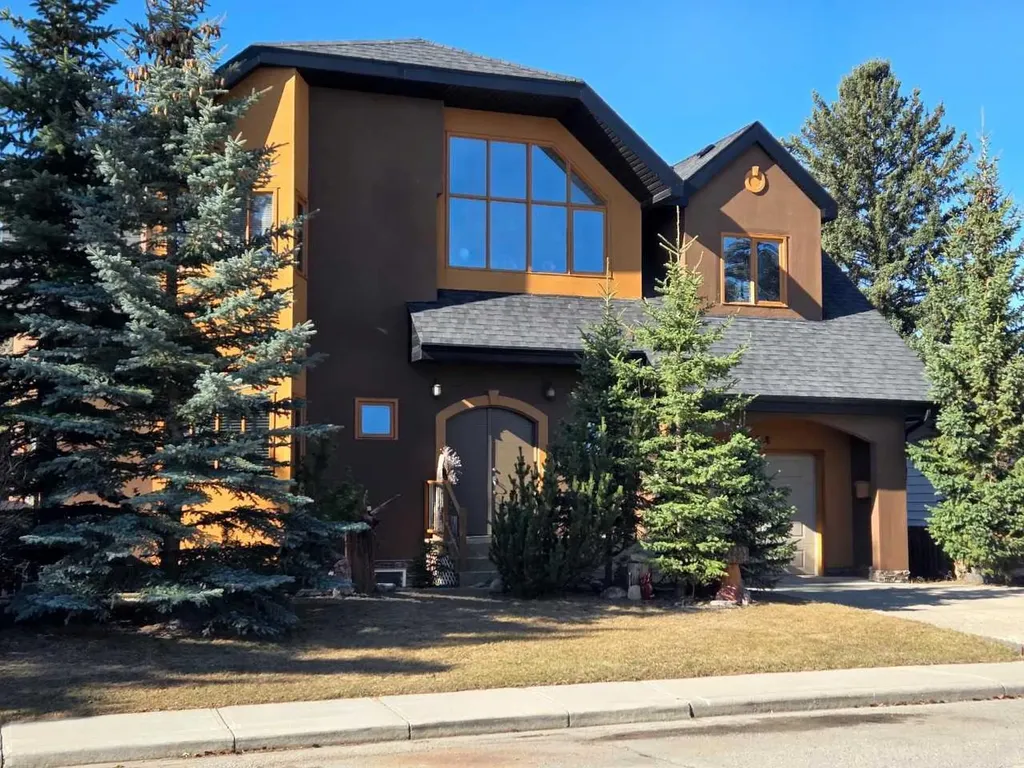4643 29 Avenue NW Calgary AB T3B0J1
