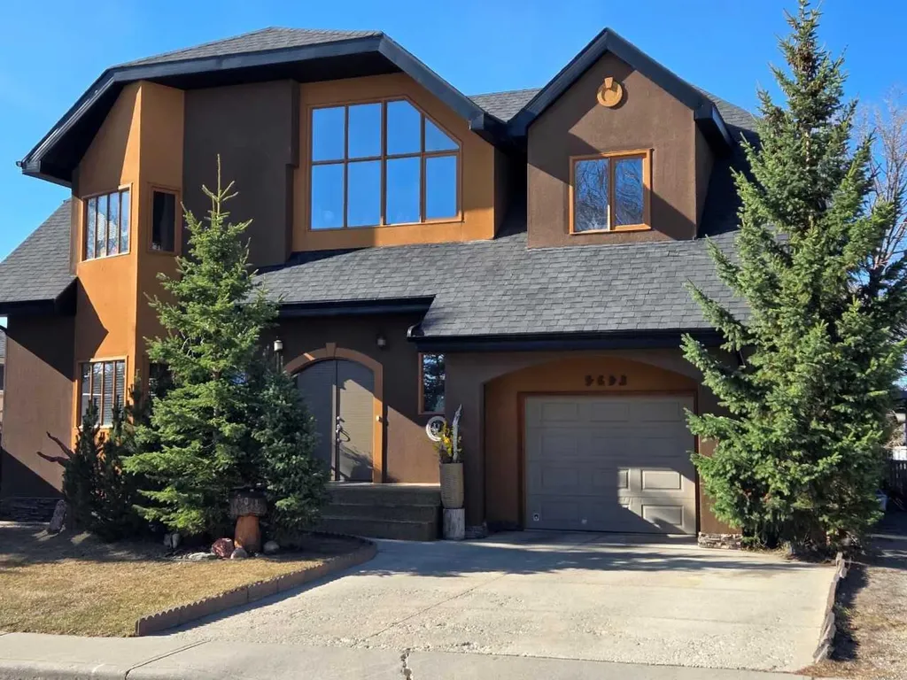 4643 29 Avenue NW Calgary AB T3B0J1