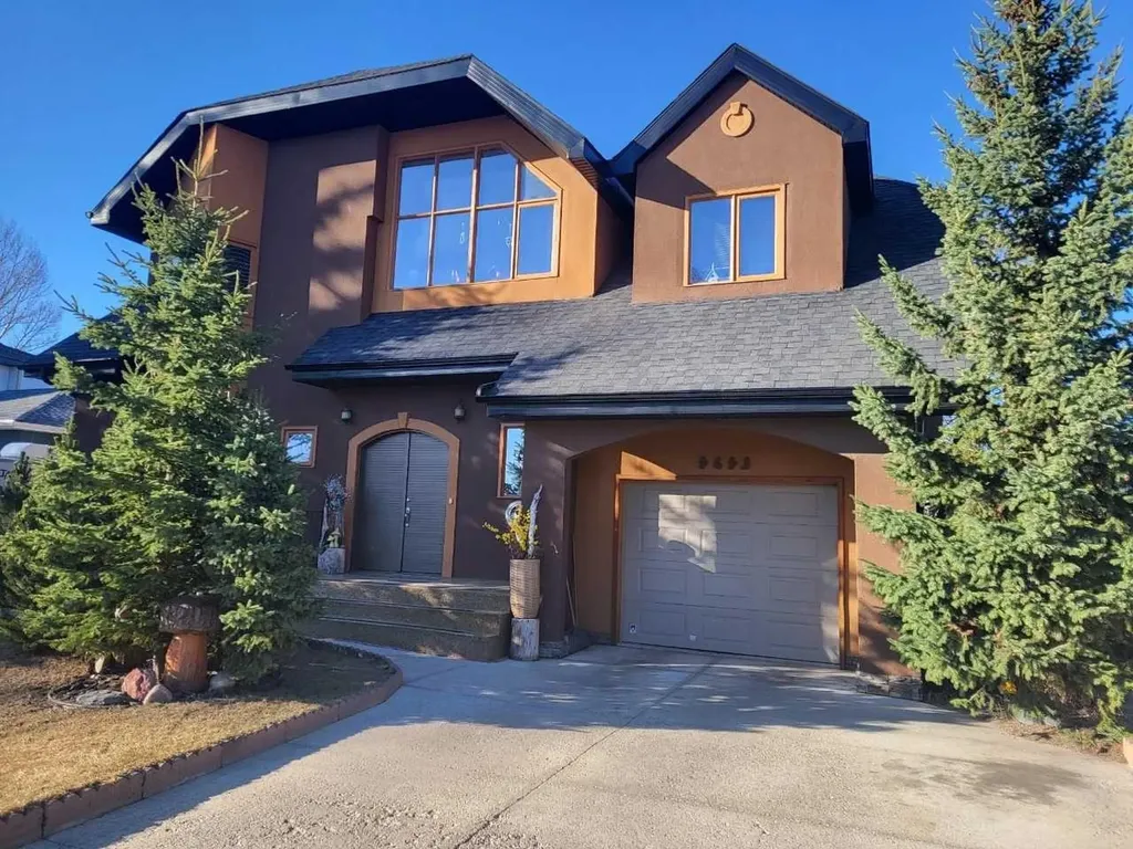 4643 29 Avenue NW Calgary AB T3B0J1