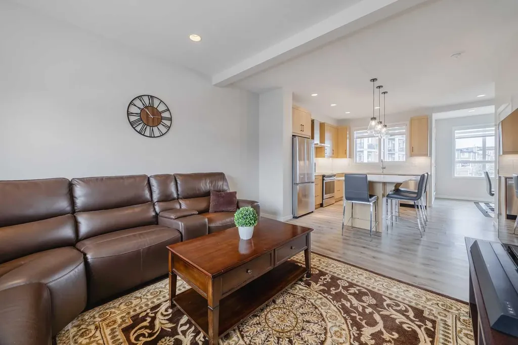 59 Walgrove Plaza SE Calgary AB T2X 4E1