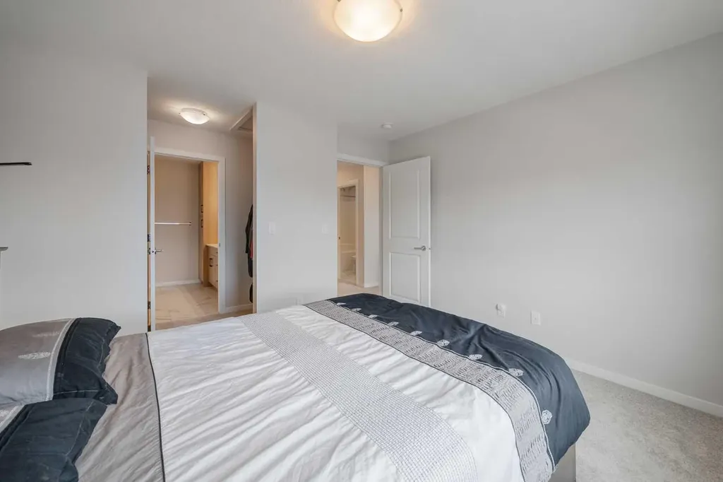 59 Walgrove Plaza SE Calgary AB T2X 4E1