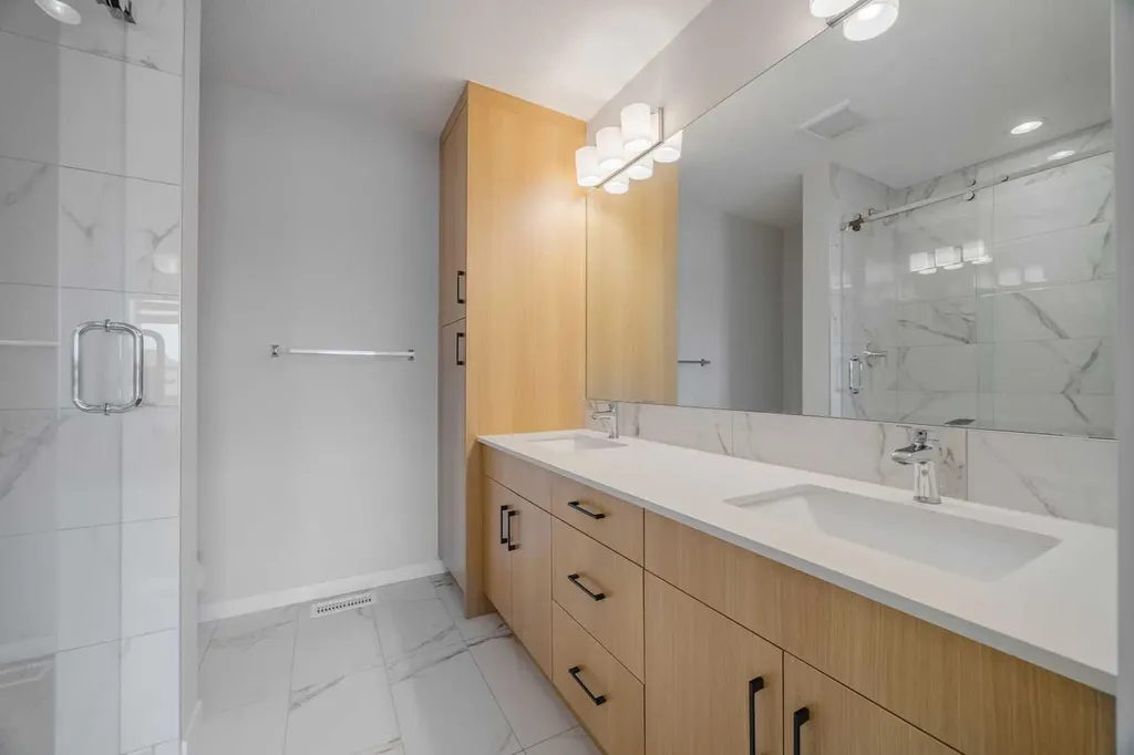 59 Walgrove Plaza SE Calgary AB T2X 4E1
