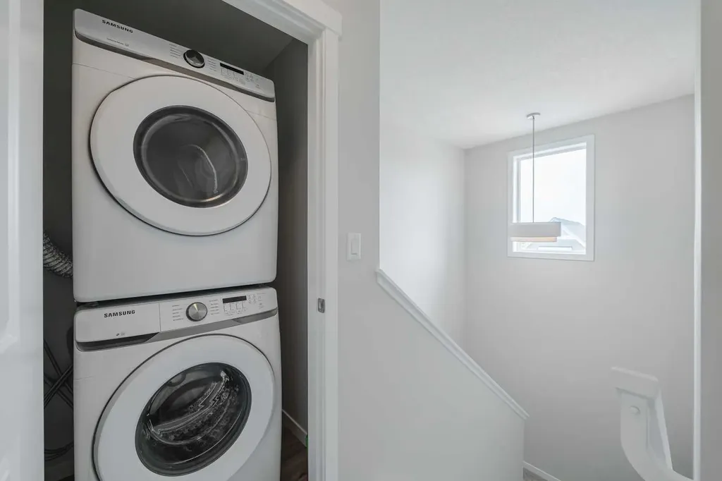 59 Walgrove Plaza SE Calgary AB T2X 4E1