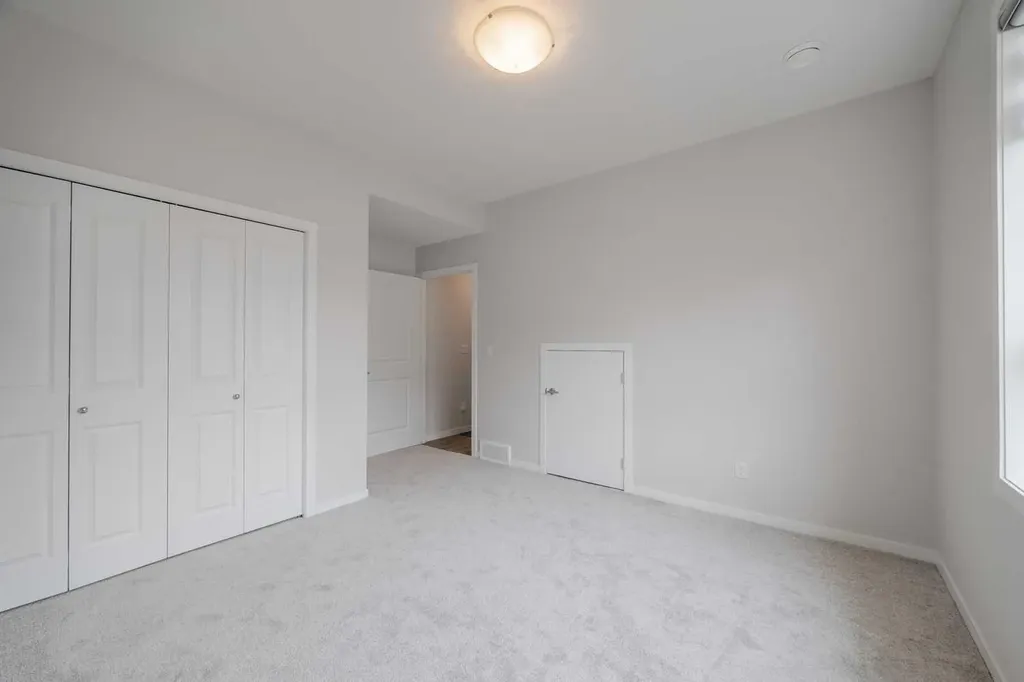 59 Walgrove Plaza SE Calgary AB T2X 4E1
