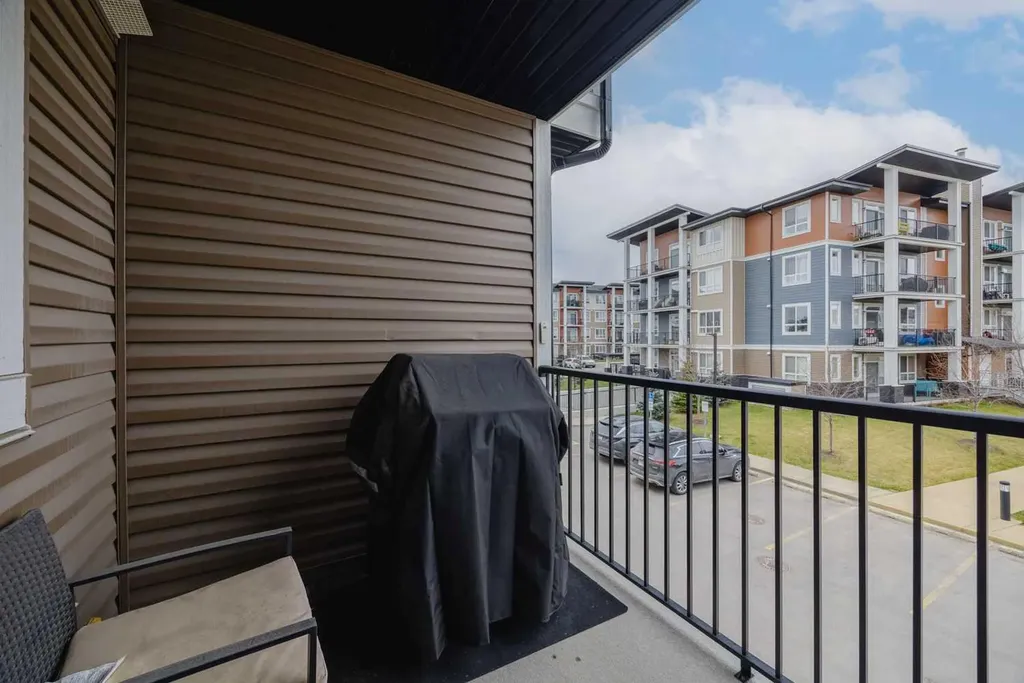 59 Walgrove Plaza SE Calgary AB T2X 4E1
