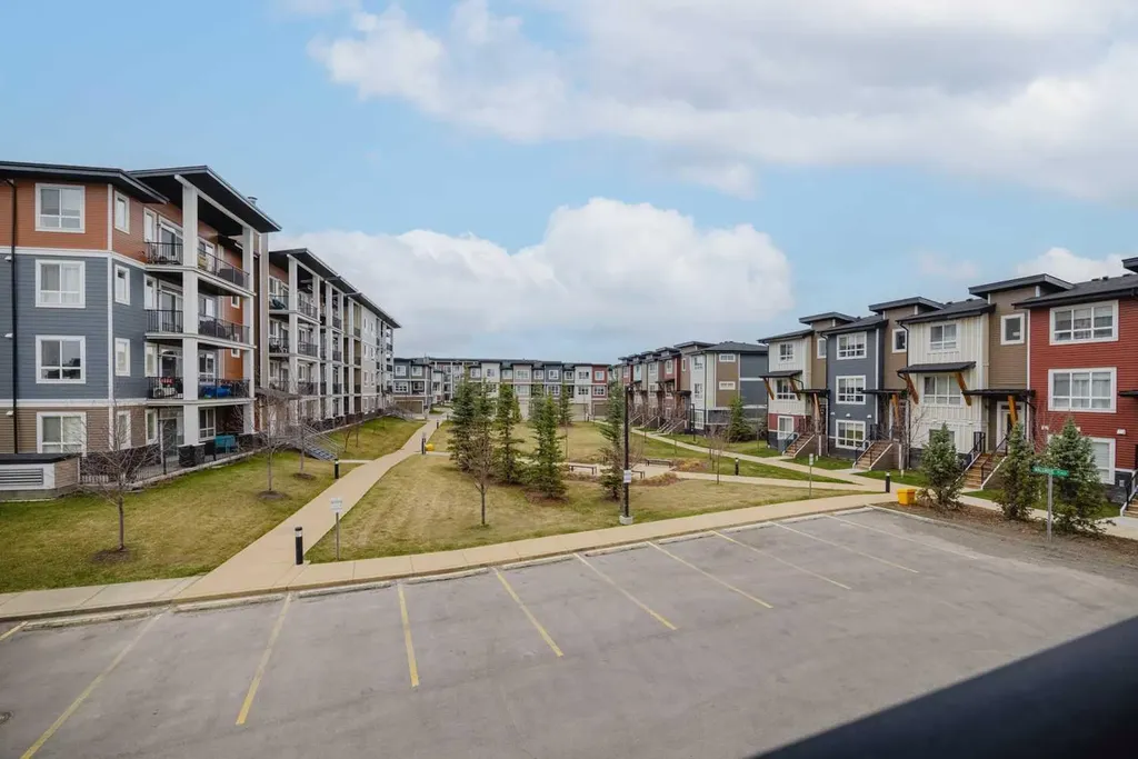 59 Walgrove Plaza SE Calgary AB T2X 4E1