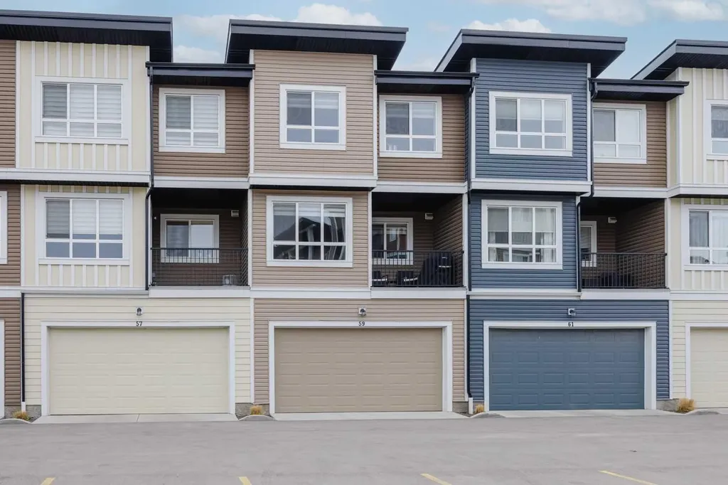 59 Walgrove Plaza SE Calgary AB T2X 4E1