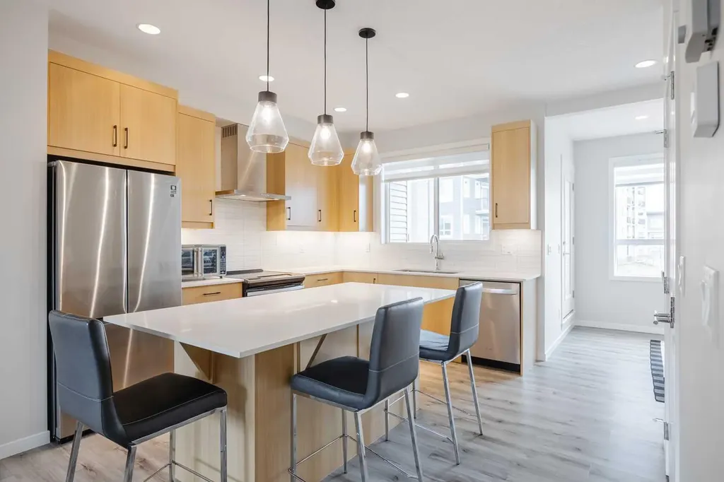 59 Walgrove Plaza SE Calgary AB T2X 4E1