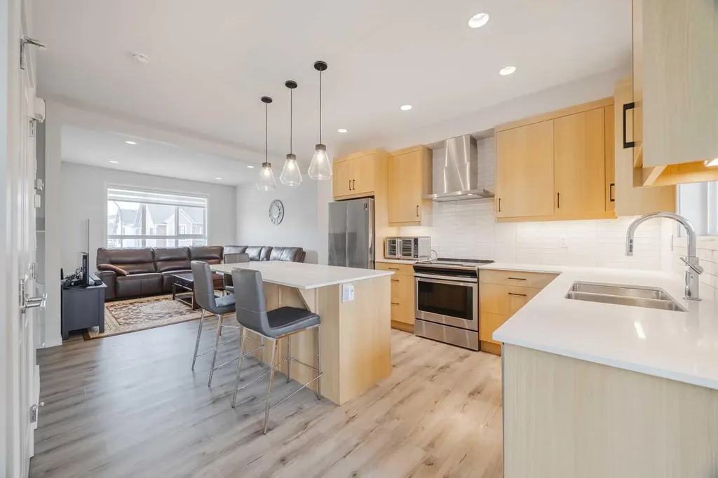 59 Walgrove Plaza SE Calgary AB T2X 4E1