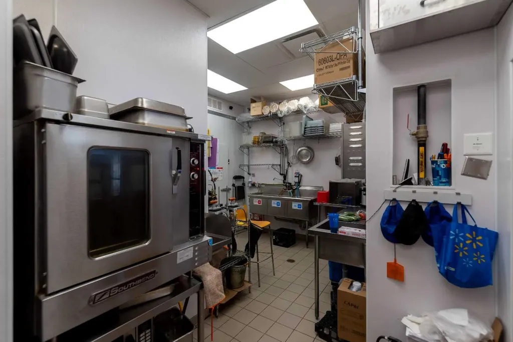 5027 44 Street Lloydminster AB T9V 0A6