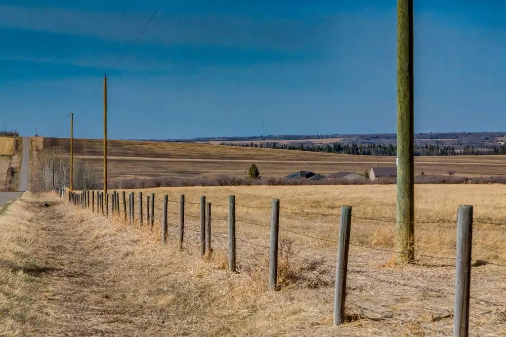 Nw; 29; 22; 2; W5m Rural Foothills County AB T1S2P5