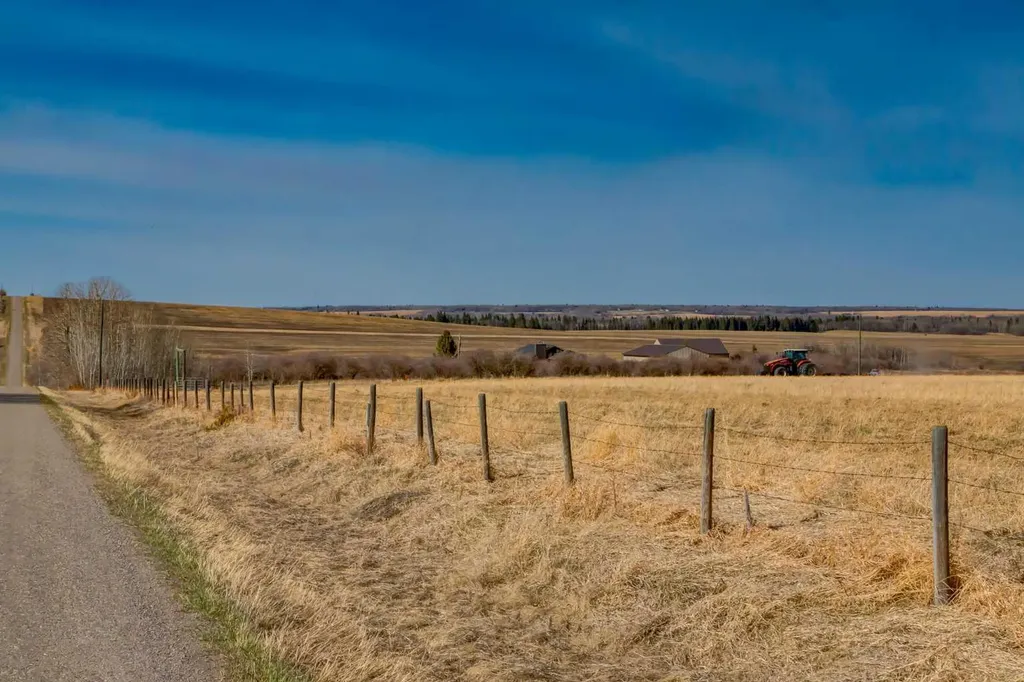 Nw; 29; 22; 2; W5m Rural Foothills County AB T1S2P5