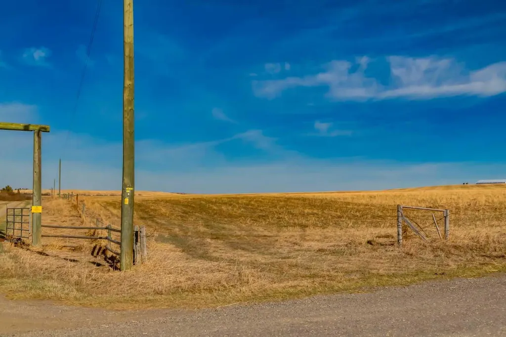 Nw; 29; 22; 2; W5m Rural Foothills County AB T1S2P5