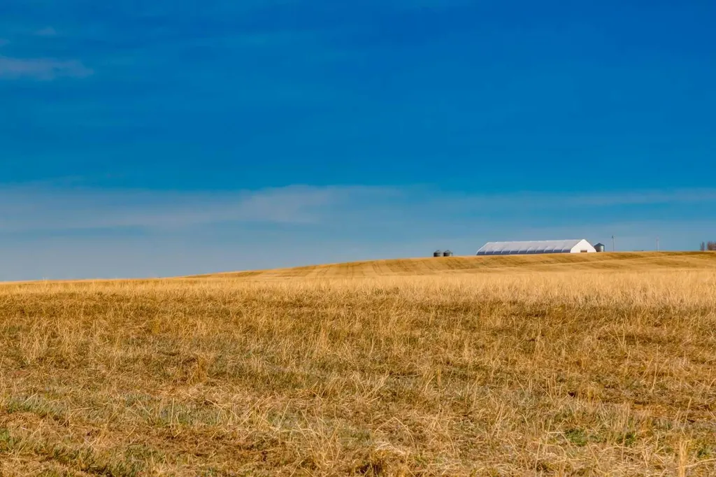 Nw; 29; 22; 2; W5m Rural Foothills County AB T1S2P5