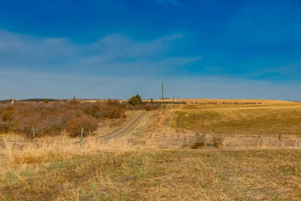 Nw; 29; 22; 2; W5m Rural Foothills County AB T1S2P5