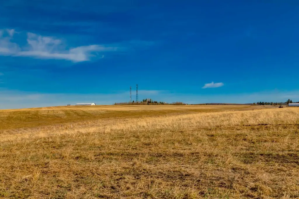 Nw; 29; 22; 2; W5m Rural Foothills County AB T1S2P5