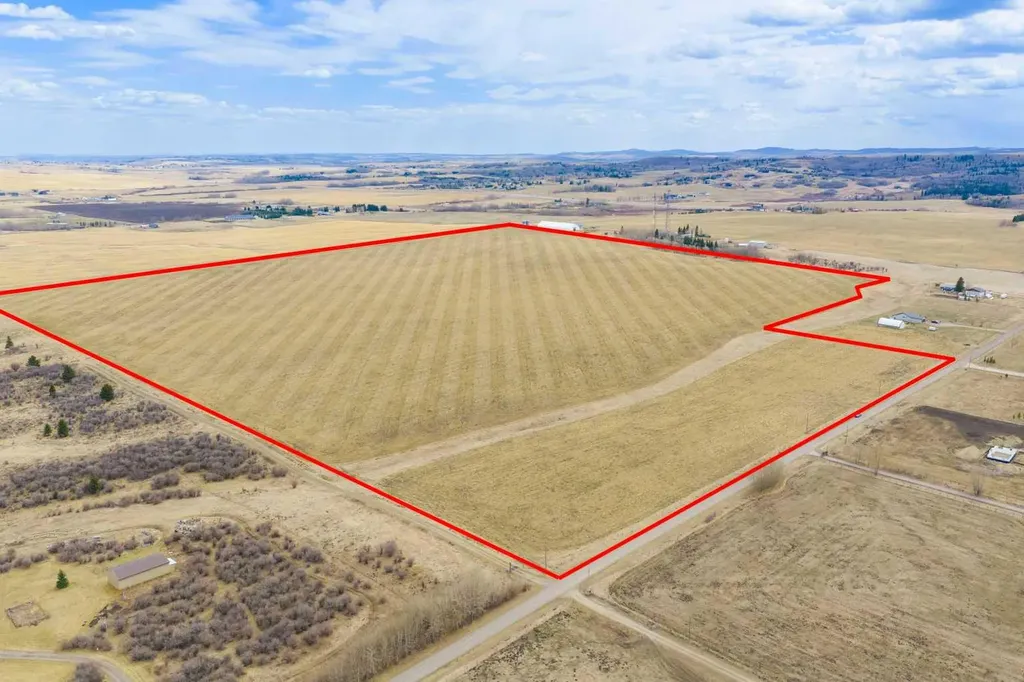 Nw; 29; 22; 2; W5m Rural Foothills County AB T1S2P5